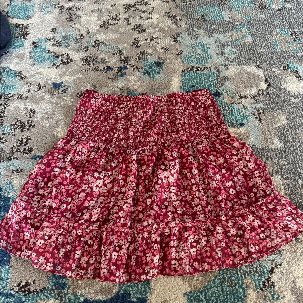 Mini ruffled skirt!